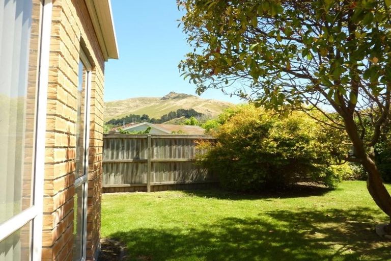 Photo of property in 2 Warner Place, Heathcote Valley, Christchurch, 8022