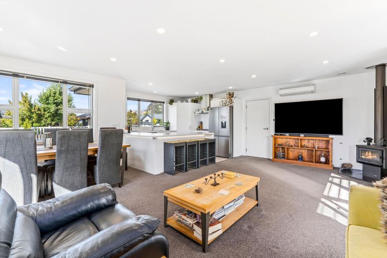 Photo of property in 18 Finch Street, Albert Town, Wanaka, 9305