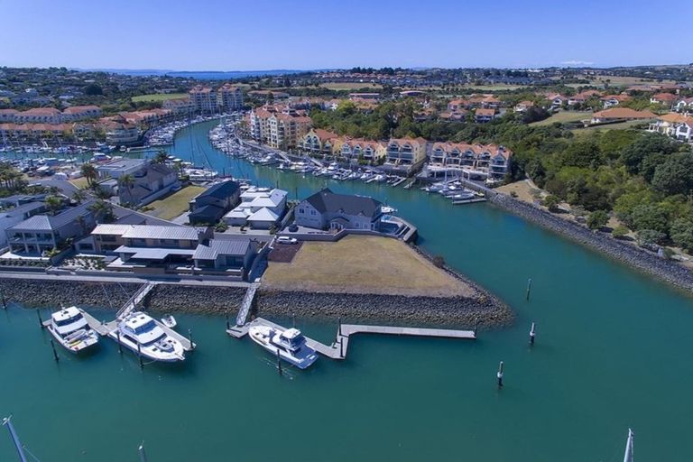 Photo of property in 40 Rue D' Amarres, Gulf Harbour, Whangaparaoa, 0930