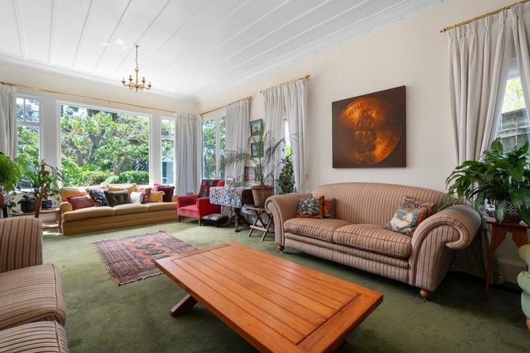 Photo of property in 131 Upland Road, Kelburn, Wellington, 6012