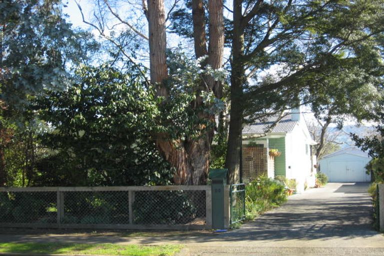 Photo of property in 28 Taylor Street, Carterton, 5713