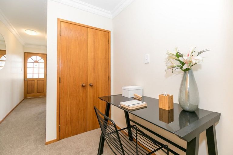 Photo of property in 45a Sandwich Road, St Andrews, Hamilton, 3200