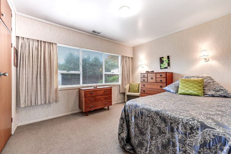 Photo of property in 118 Sandwich Road, St Andrews, Hamilton, 3200