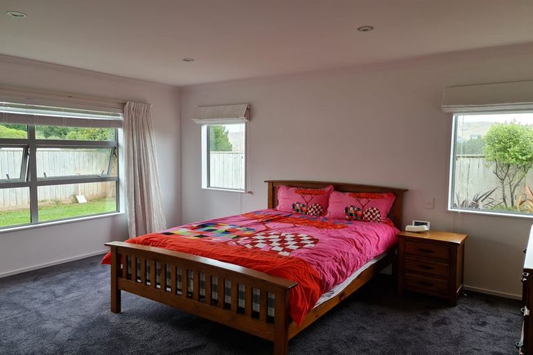 Photo of property in 1/90b Endeavour Drive, Whitby, Porirua, 5024