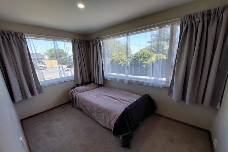 Photo of property in 35a Prestons Road, Redwood, Christchurch, 8051
