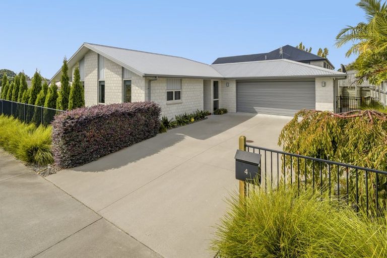 Photo of property in 4 Melonette Way, Ohauiti, Tauranga, 3112