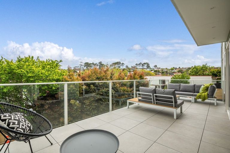 Photo of property in 55b Merriefield Avenue, Forrest Hill, Auckland, 0620