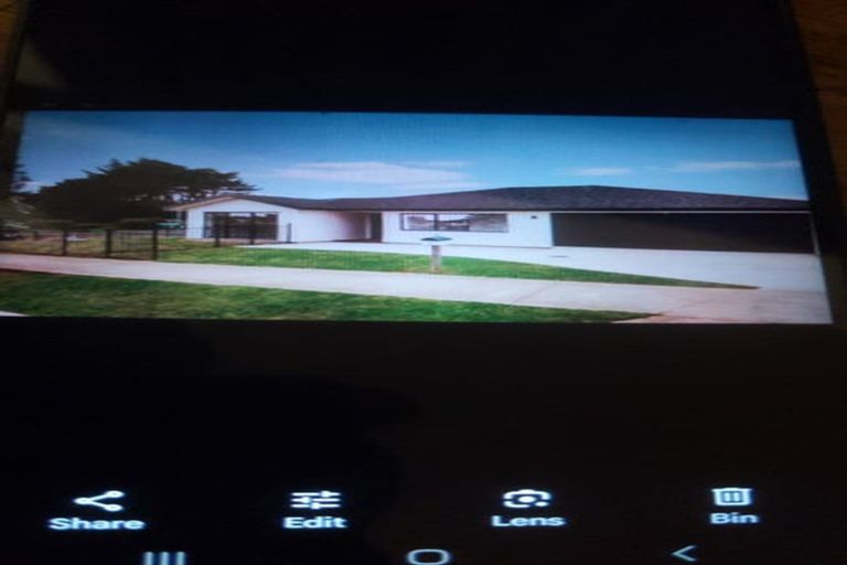 Photo of property in 6 Rere Awa Road, Glenbrook, 2681