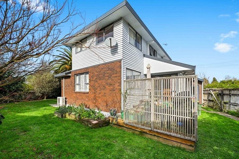 Photo of property in 26 Balloch Street, Fairfield, Hamilton, 3214