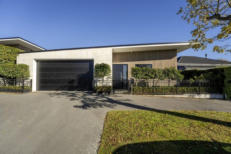 Photo of property in 13 Memorial Avenue, Parkside, Timaru, 7910