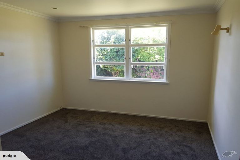 Photo of property in 37 Disraeli Street, Hawera, 4610