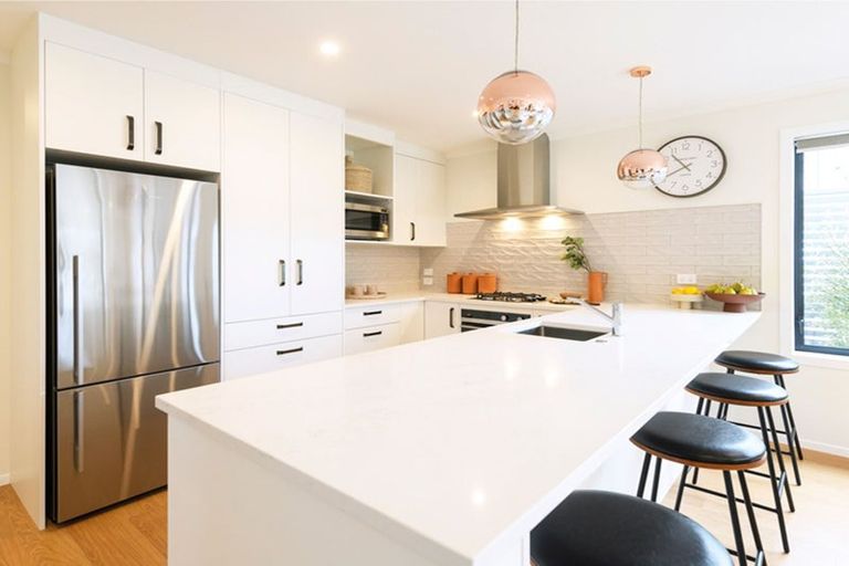 Photo of property in 44 Pateke Drive, Kenepuru, Porirua, 5022