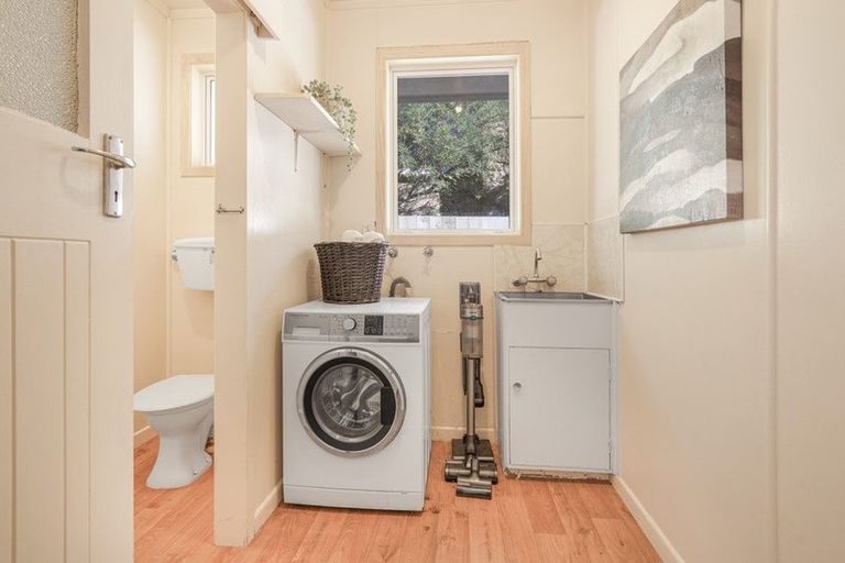 Photo of property in 5 Clark Place, Hillcrest, Hamilton, 3216