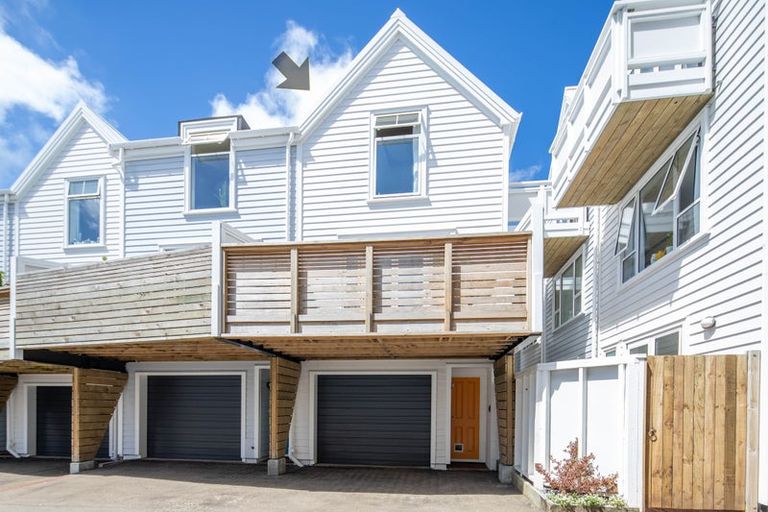 Photo of property in Pirie Street Townhouses, 27/35 Pirie Street, Mount Victoria, Wellington, 6011