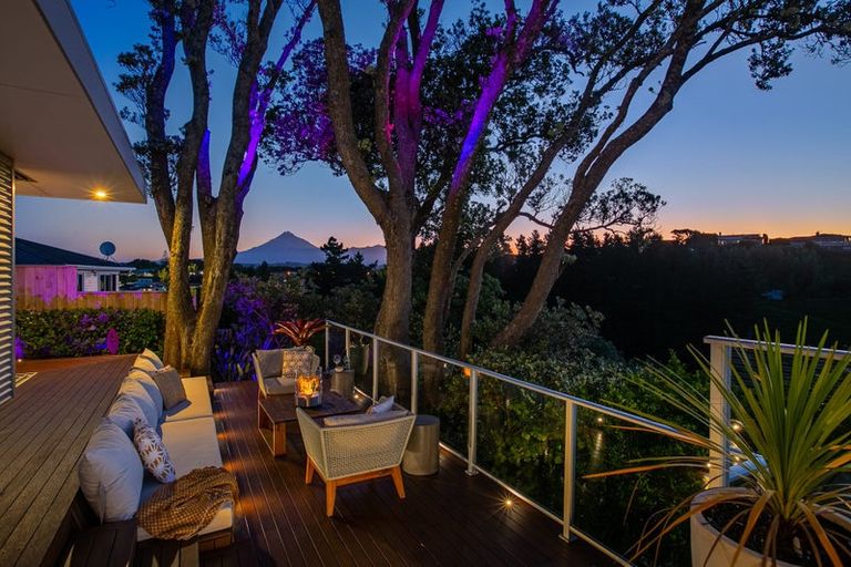 Photo of property in 120b Pioneer Road, Moturoa, New Plymouth, 4310