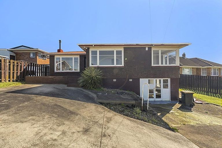 Photo of property in 18 Prangley Avenue, Mangere, Auckland, 2022