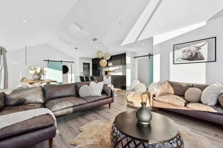 Photo of property in 39 Farrant Drive, Wanaka, 9305