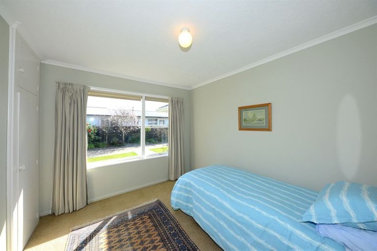 Photo of property in 51 Kent Lodge Avenue, Avonhead, Christchurch, 8042