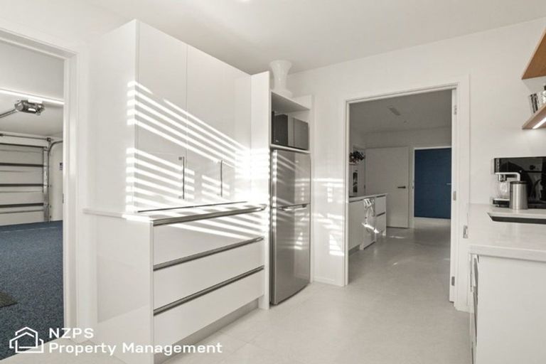 Photo of property in 49 Highgrove, Saint Clair, Dunedin, 9012