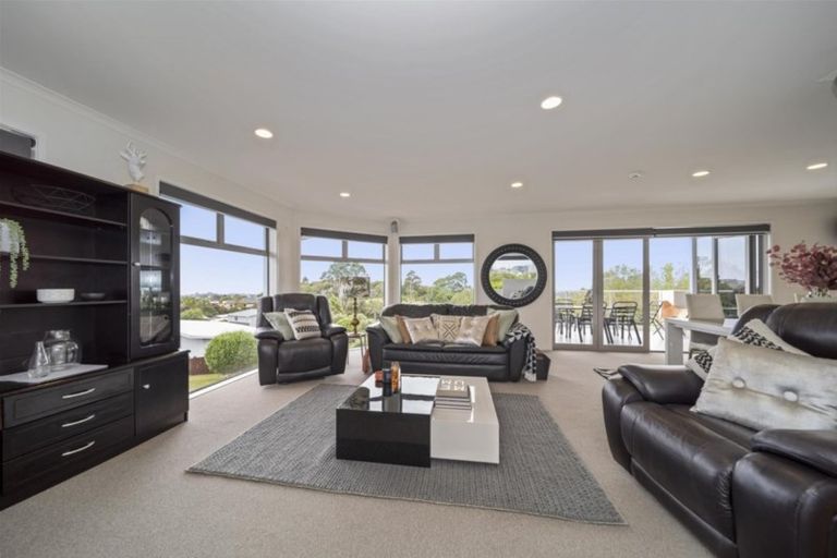 Photo of property in 58b Veale Road, Frankleigh Park, New Plymouth, 4371