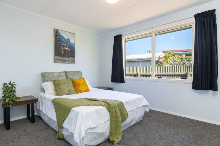 Photo of property in 11 Karina Crescent, Redwoodtown, Blenheim, 7201