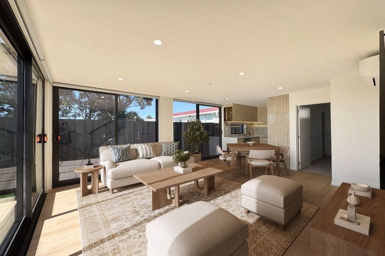 Photo of property in 2/9 Utting Street, Birkdale, Auckland, 0626