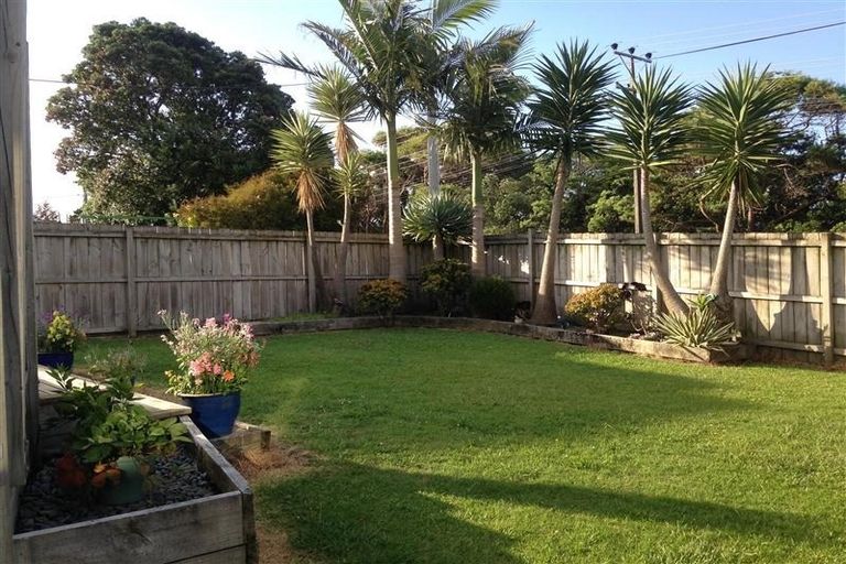 Photo of property in 67 Margan Avenue, New Lynn, Auckland, 0600