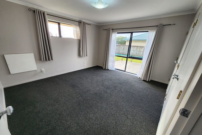 Photo of property in 34 Farnborough Drive, Nawton, Hamilton, 3200