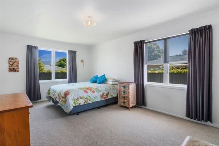Photo of property in 380 Abel Tasman Drive, Motupipi, Takaka, 7183