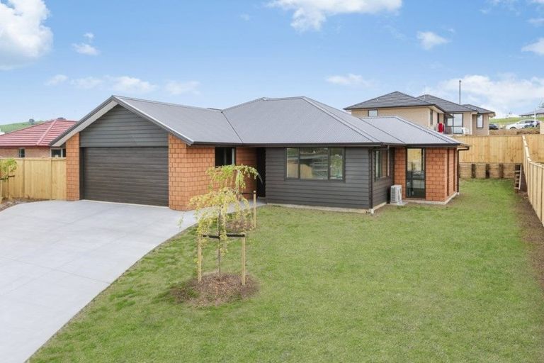 Photo of property in 10 Gibboney Place, Pokeno, 2402