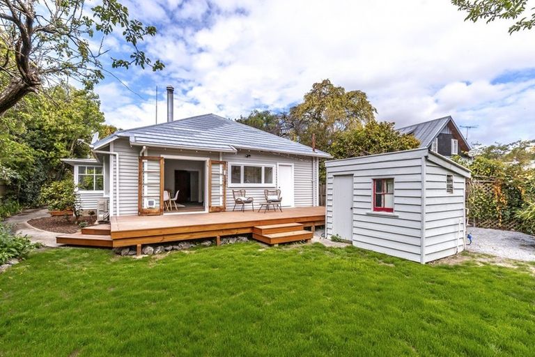 Photo of property in 77 Hawford Road, Opawa, Christchurch, 8023