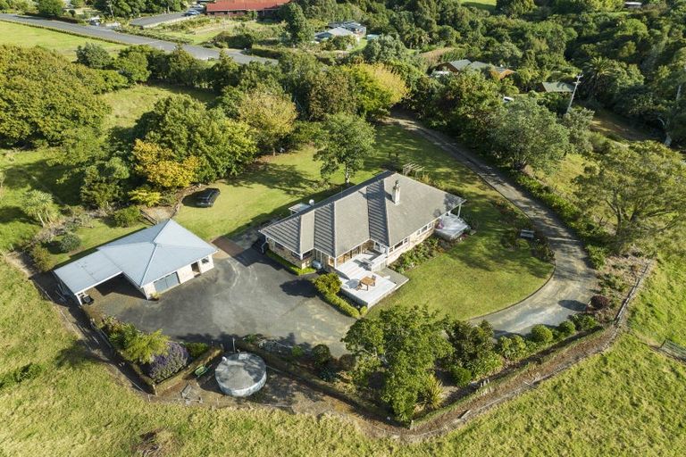 Photo of property in 142 Wymer Road, Glenbrook, Waiuku, 2681