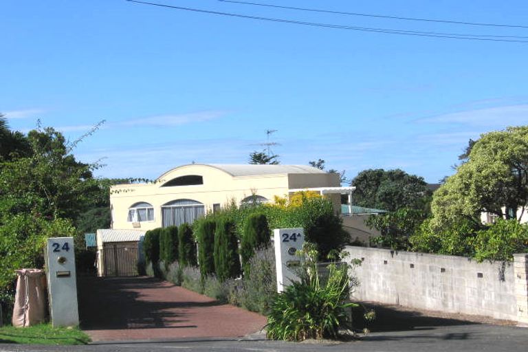 Photo of property in 24a Rock Isle Road, Torbay, Auckland, 0630