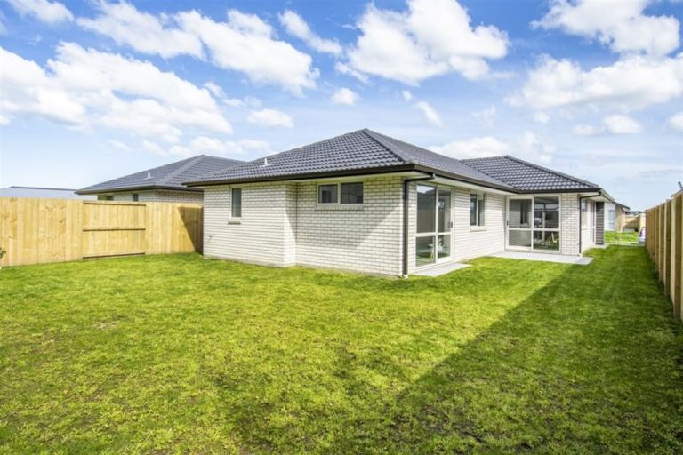 Photo of property in 94 Te Wharo Drive, Papamoa, 3118