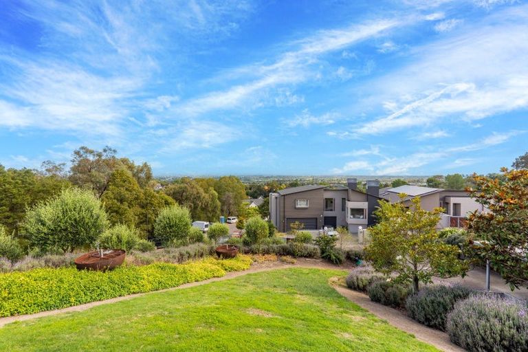 Photo of property in 9 Burbury Ridge, Havelock North, 4130