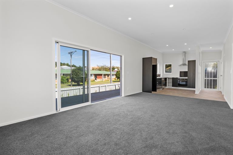 Photo of property in 11 Little Street, Tirau, 3410