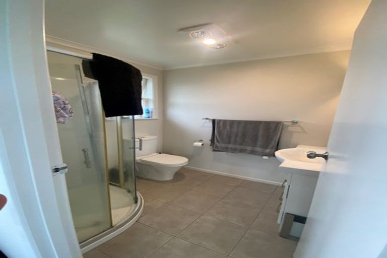 Photo of property in 14 Lewis Place, Highbury, Palmerston North, 4412