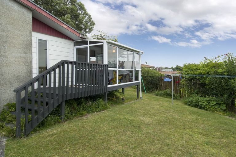 Photo of property in 2 Dingadee Street, Welcome Bay, Tauranga, 3112