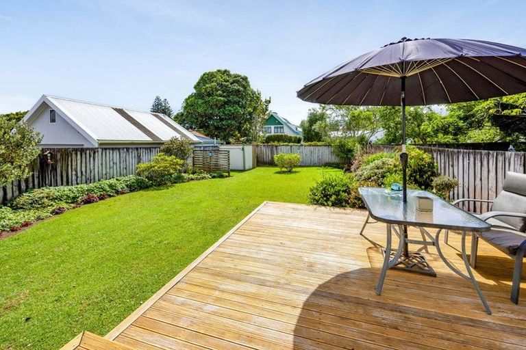 Photo of property in 14 Plympton Street, Brooklands, New Plymouth, 4310