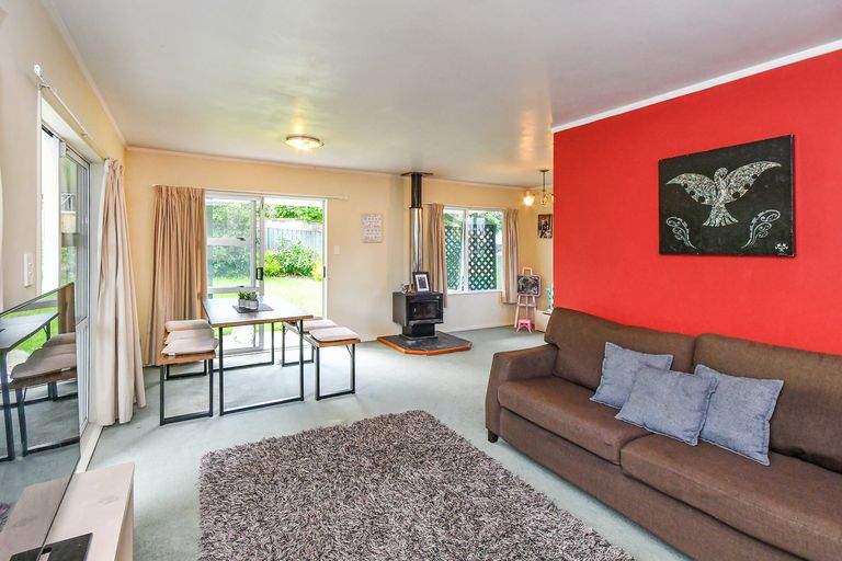 Photo of property in 56b Youngs Road, Papakura, 2110