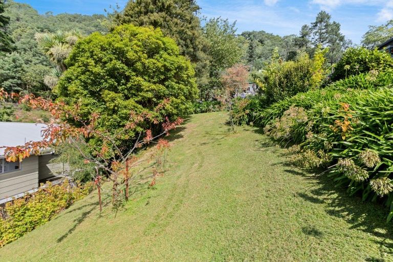 Photo of property in 83 Kent Street, Picton, 7220