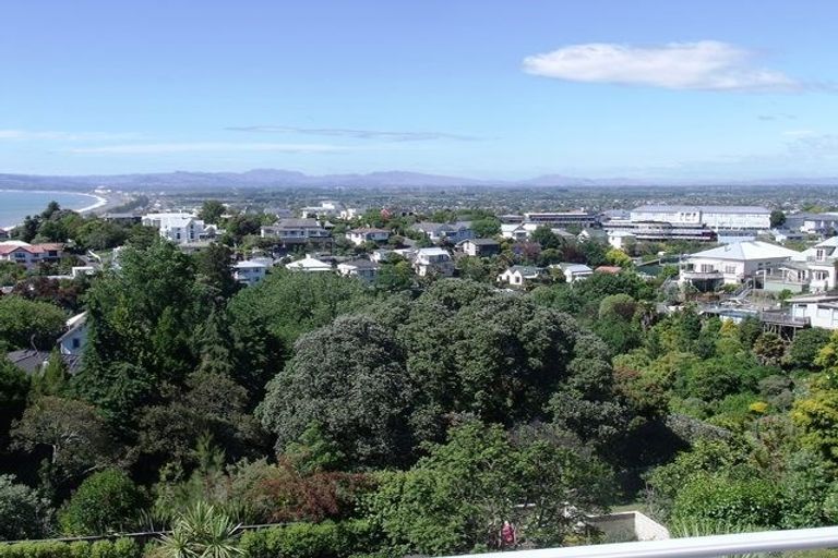 Photo of property in 16 Lighthouse Road, Bluff Hill, Napier, 4110