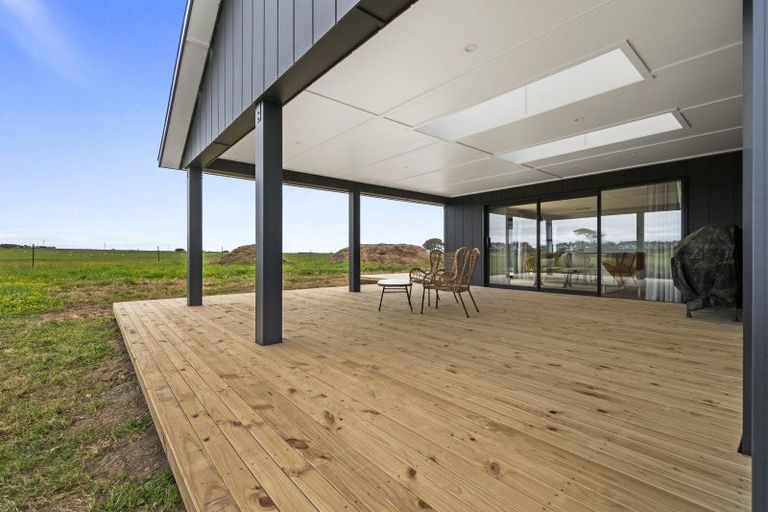 Photo of property in 61 Tennants Road, Bulls, 4894