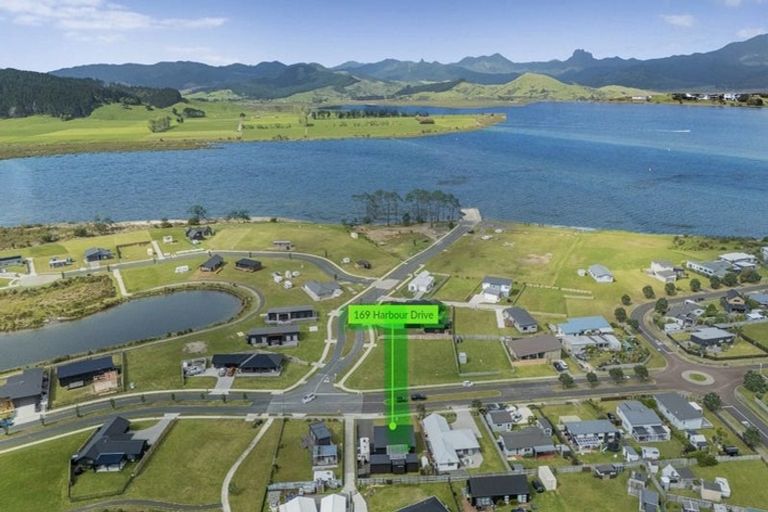 Photo of property in 169 Harbour Drive, Matarangi, Whitianga, 3592