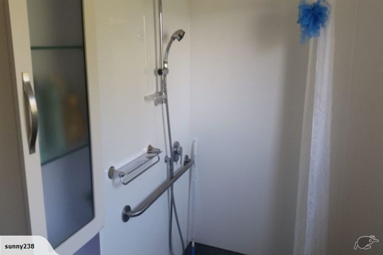 Photo of property in 1/20 Halldene Terrace, Red Beach, 0932