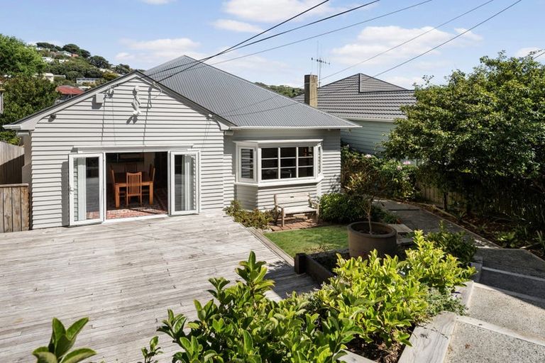 Photo of property in 534 Broadway, Strathmore Park, Wellington, 6022