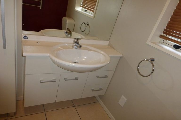 Photo of property in 6 Edward Stafford Avenue, Halswell, Christchurch, 8025