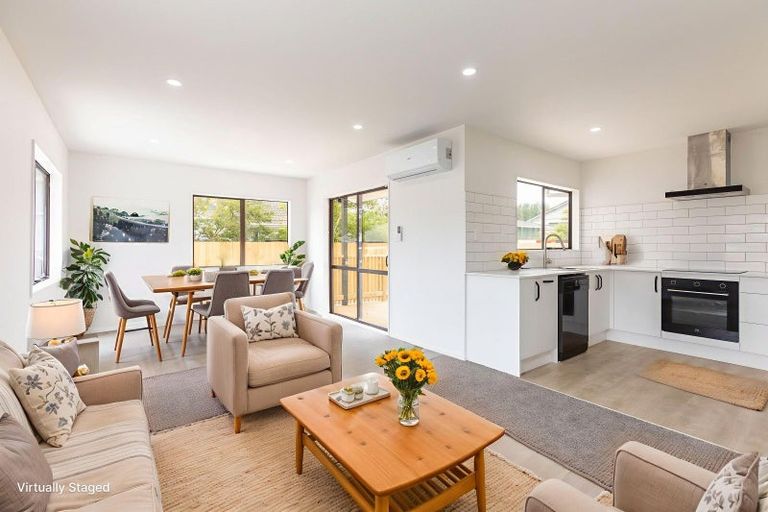 Photo of property in 90 Fergusson Street, Woodville, 4920