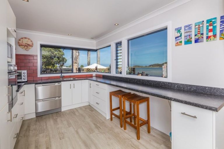 Photo of property in 17 Papaka Road, Ngunguru, Whangarei, 0173