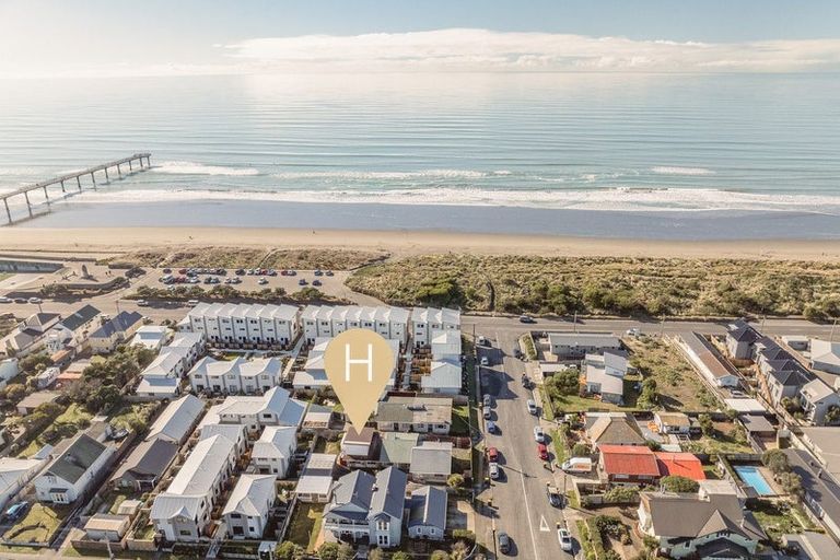 Photo of property in 3/14 Hood Street, New Brighton, Christchurch, 8061